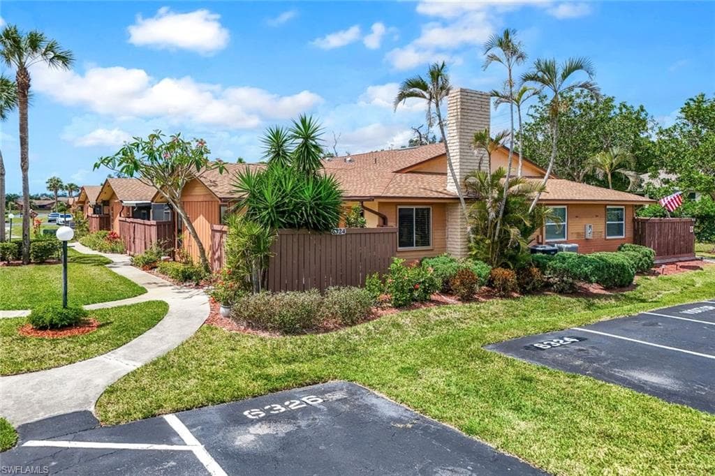 6324 Royal Woods DR FORT MYERS, FL 33908