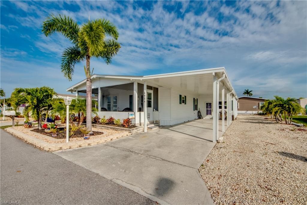 4954 Needlefish LN ST. JAMES CITY, FL 33956