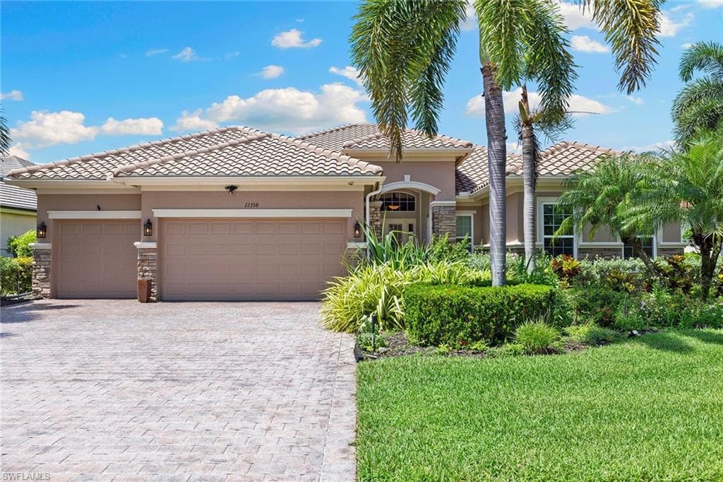 12158 Wicklow LN NAPLES, FL 34120