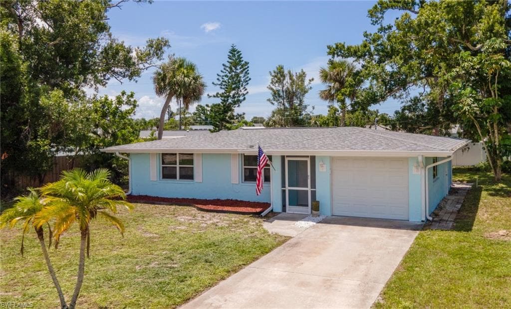 231 Lakeview LN ENGLEWOOD, FL 34223