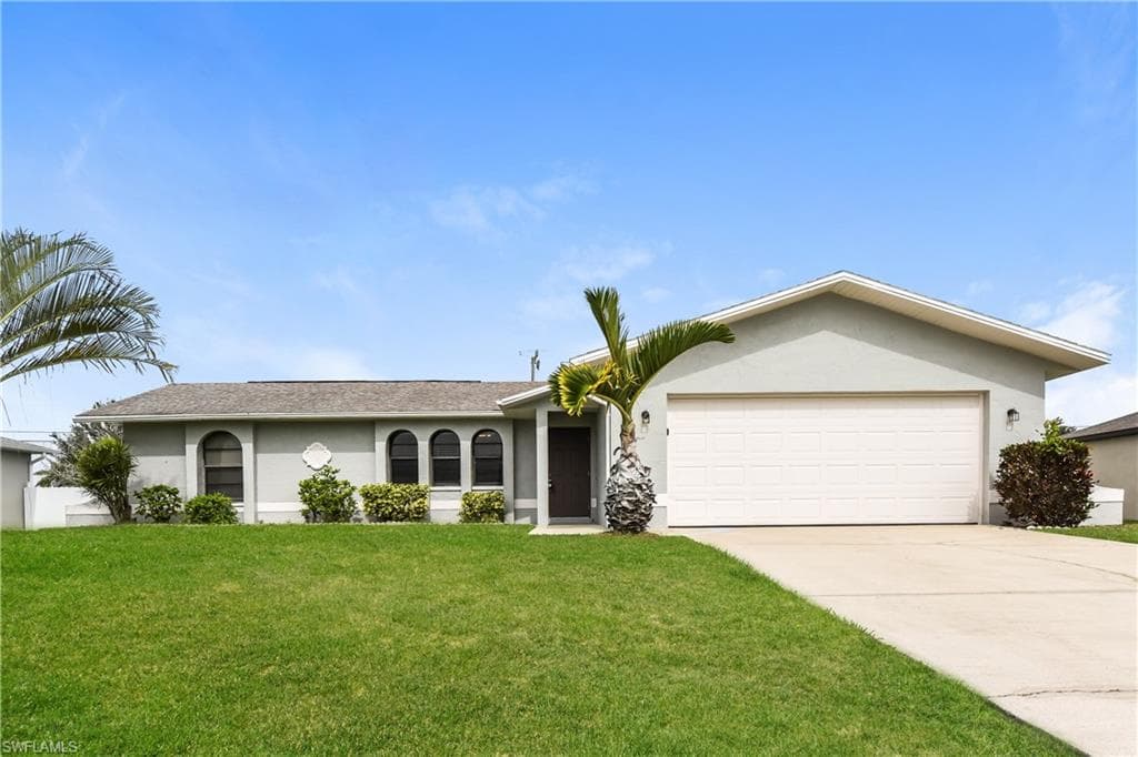 3304 SW 11th CT CAPE CORAL, FL 33914