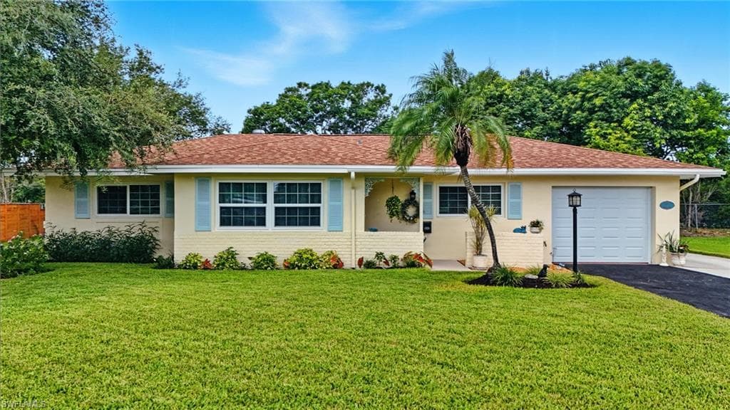 3315 Bolero WAY NAPLES, FL 34105