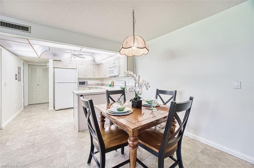2300 Aaron ST 216 PORT CHARLOTTE, FL 33952