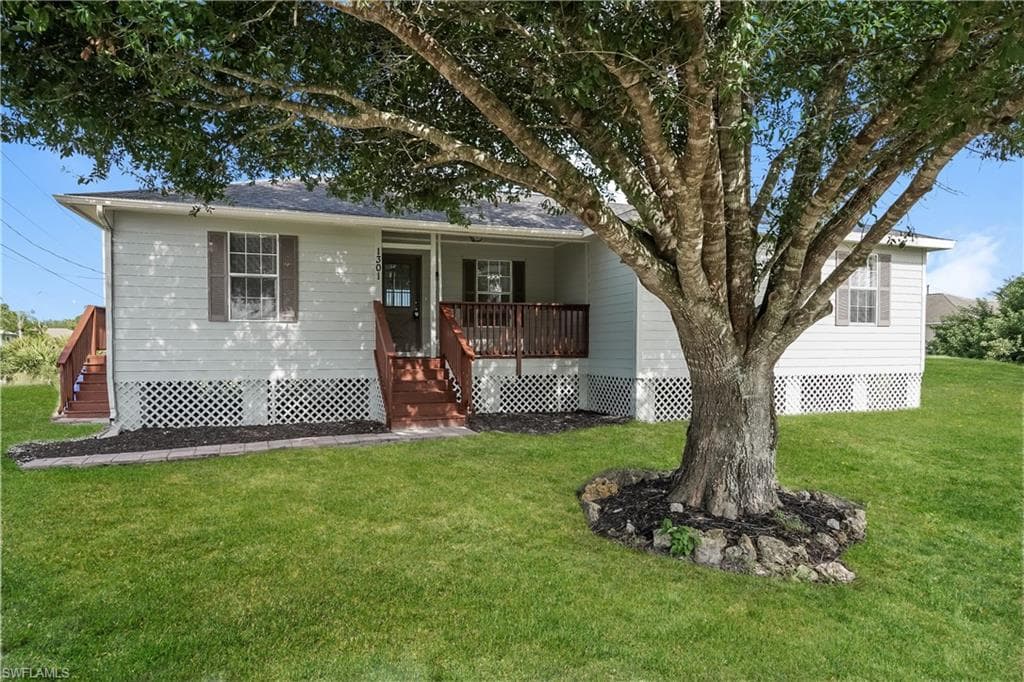 1301 Olive AVE N LEHIGH ACRES, FL 33971