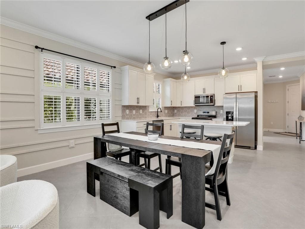 17502 Caravita LN FORT MYERS, FL 33913