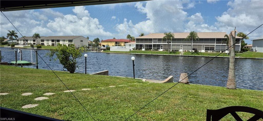 3914 SE 12th AVE CAPE CORAL, FL 33904