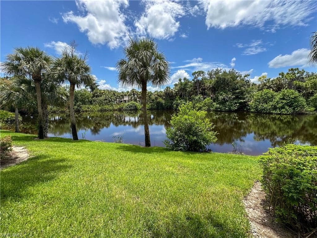 4240 Lake Forest DR 413 BONITA SPRINGS, FL 34134