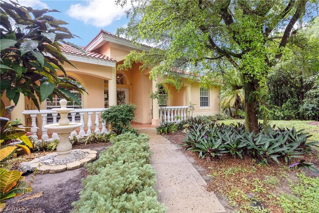 24300 Mountain View DR BONITA SPRINGS, FL 34135