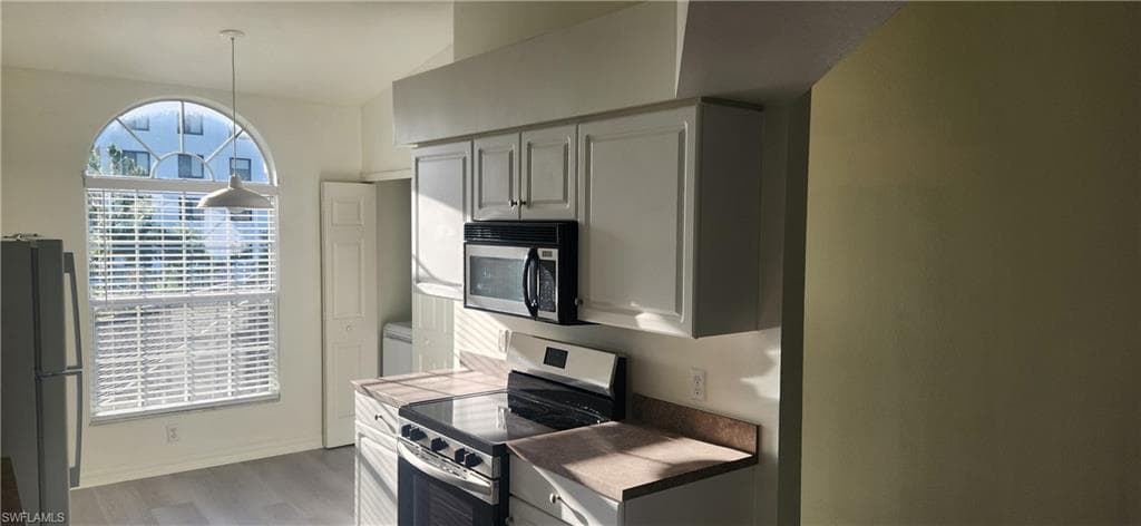 4925 Sandra Bay DR 205 NAPLES, FL 34109