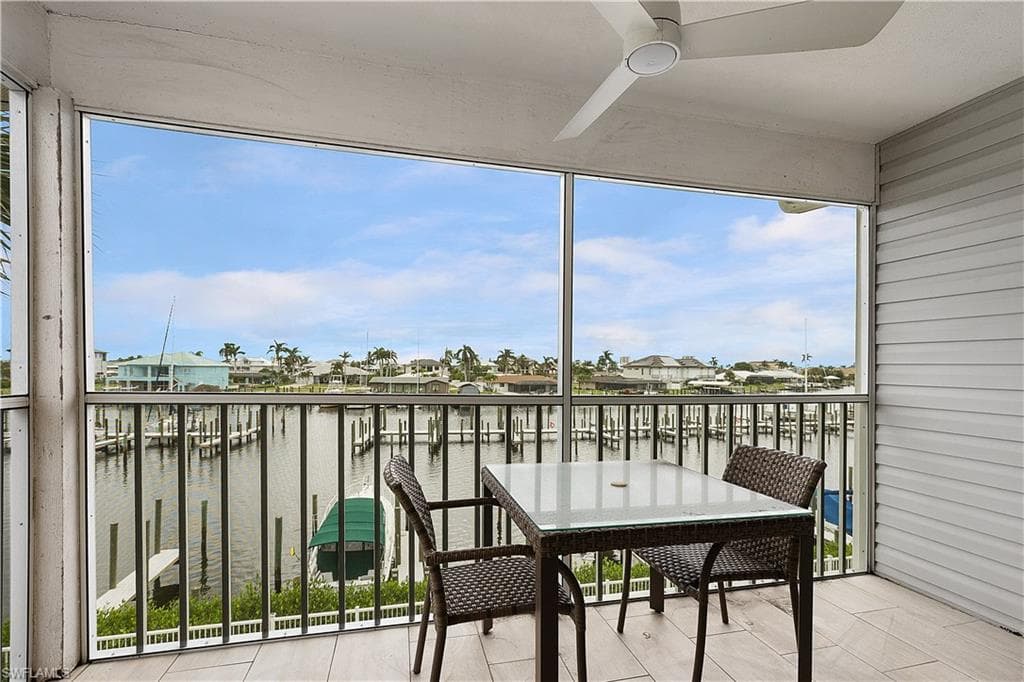 18068 San Carlos BLVD 526 FORT MYERS BEACH, FL 33931