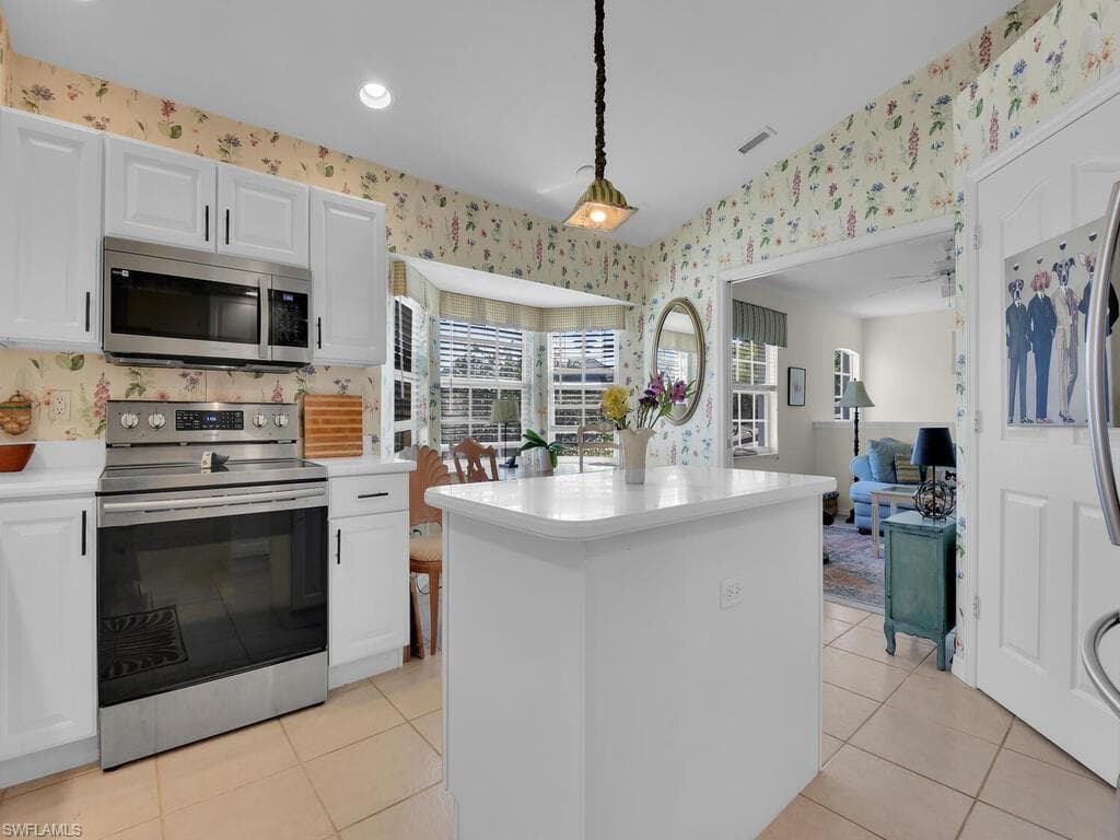 8515 Mystic Greens WAY 106 NAPLES, FL 34113