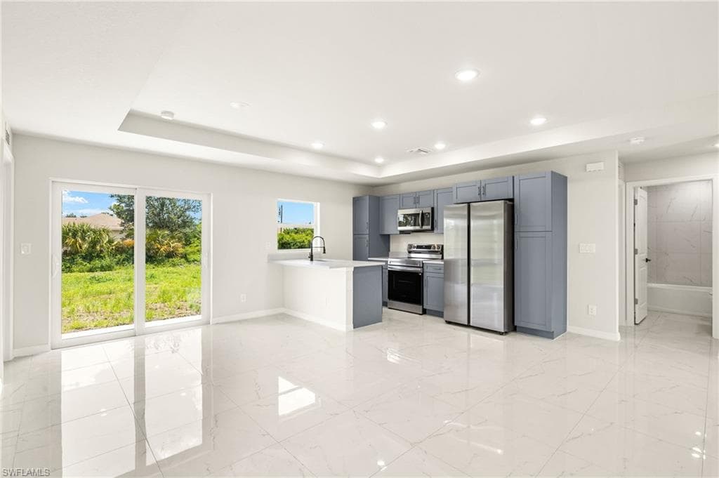 917 Hepburn AVE LEHIGH ACRES, FL 33974