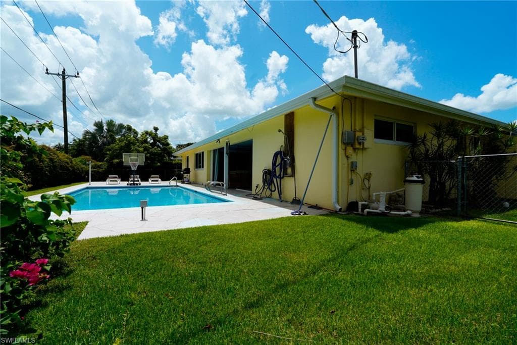1351 Oaklawn CT FORT MYERS, FL 33919