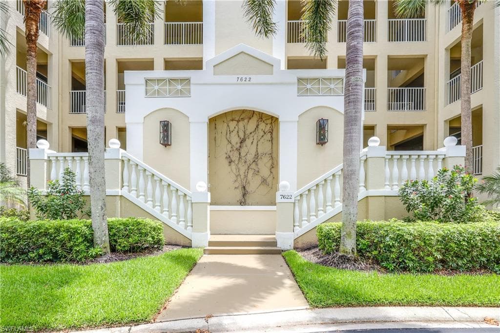 7622 Pebble Creek CIR 102 NAPLES, FL 34108