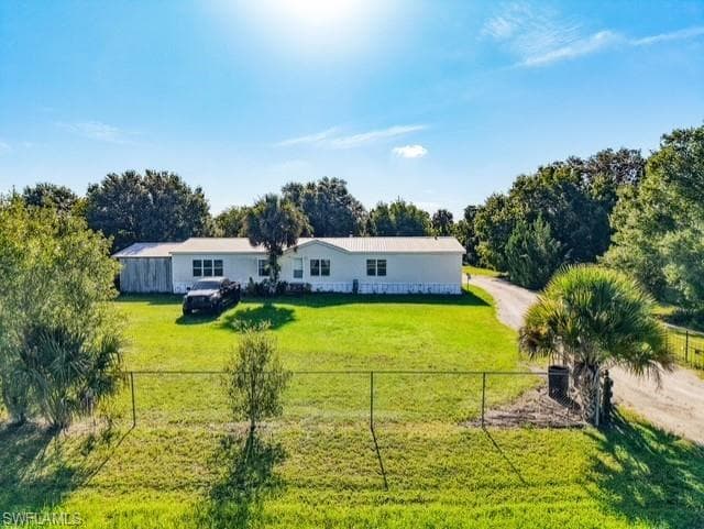1320 Seminole AVE LABELLE, FL 33935