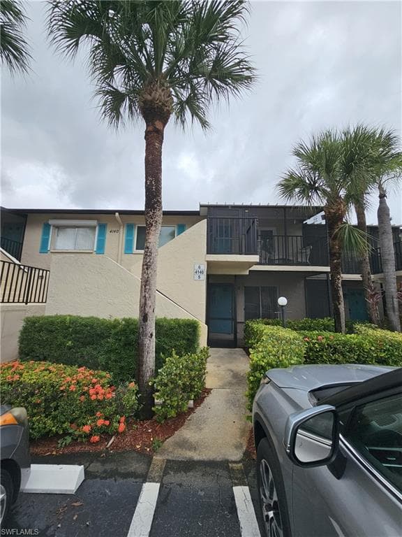 4140 Looking Glass LN 5 NAPLES, FL 34112