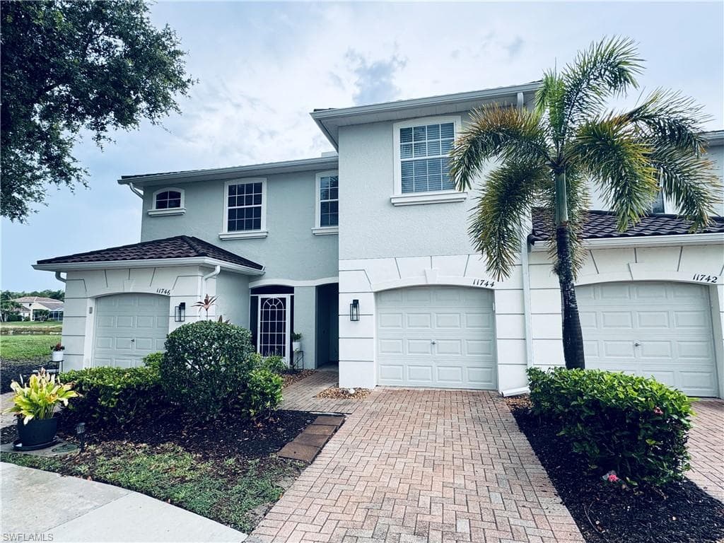 11744 Eros RD LEHIGH ACRES, FL 33971