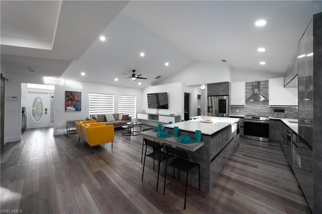 1011 9th ST SW NAPLES, FL 34117