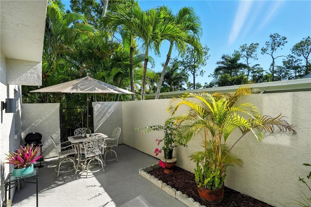 3130 Kings Lake BLVD 7543 NAPLES, FL 34112