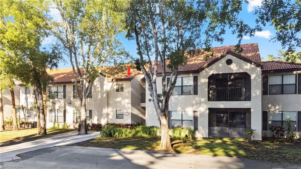 2142 Arbour Walk CIR 2626 NAPLES, FL 34109