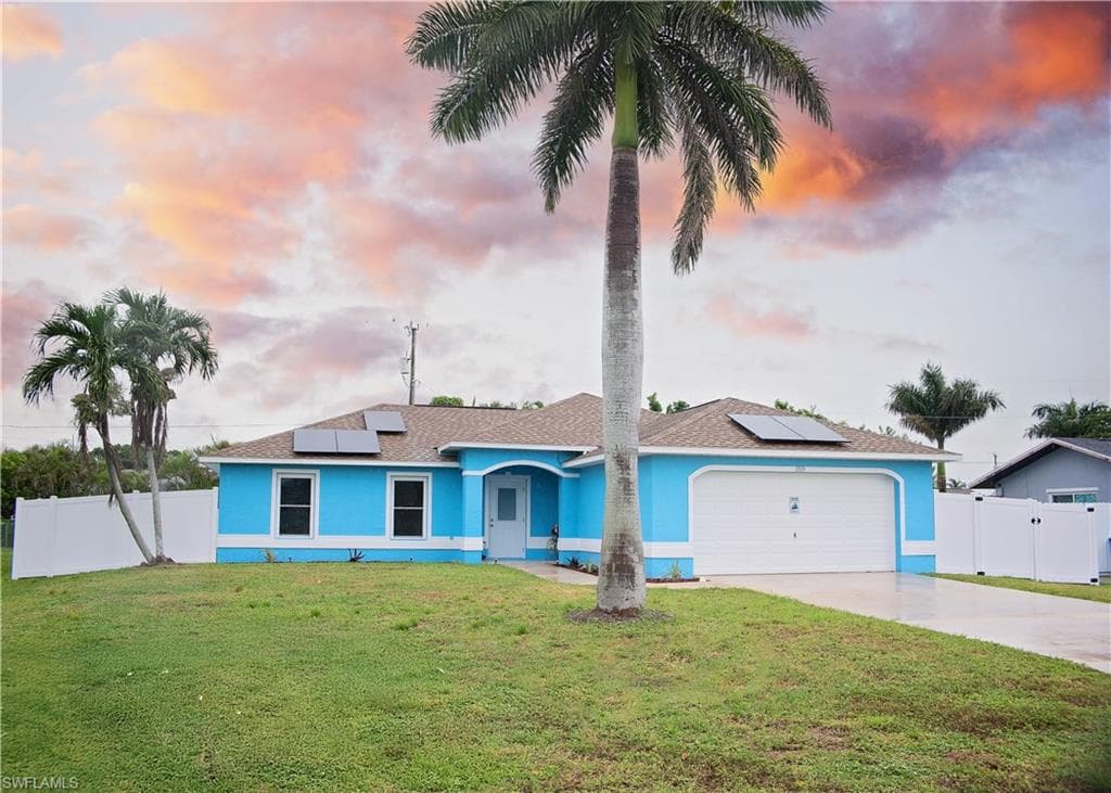 1319 SE 39th TER CAPE CORAL, FL 33904