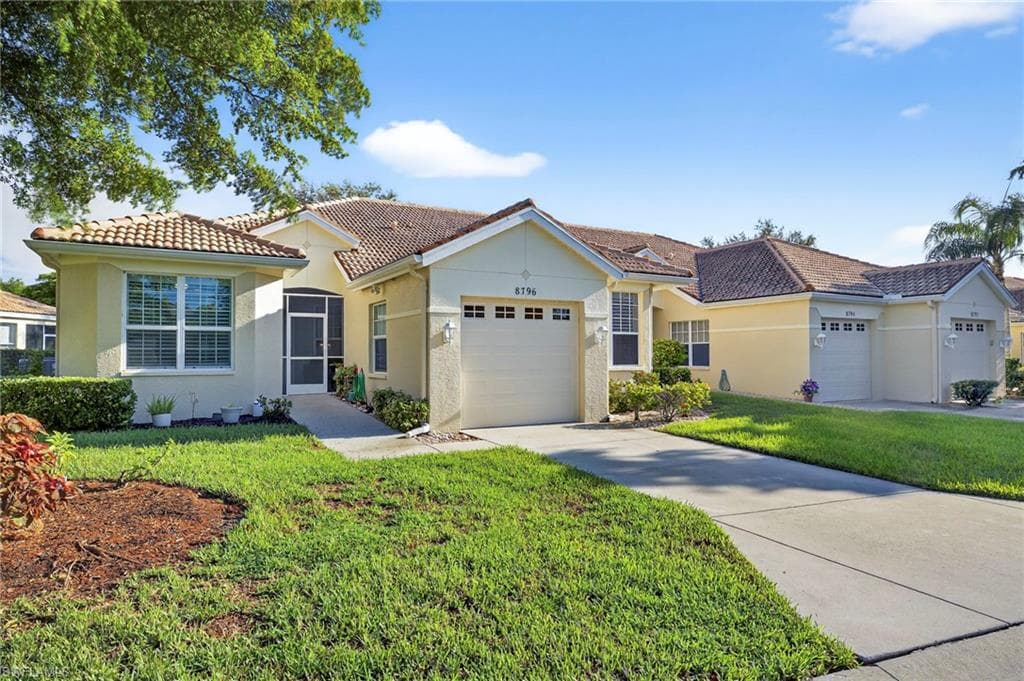 8796 Stockbridge DR FORT MYERS, FL 33908