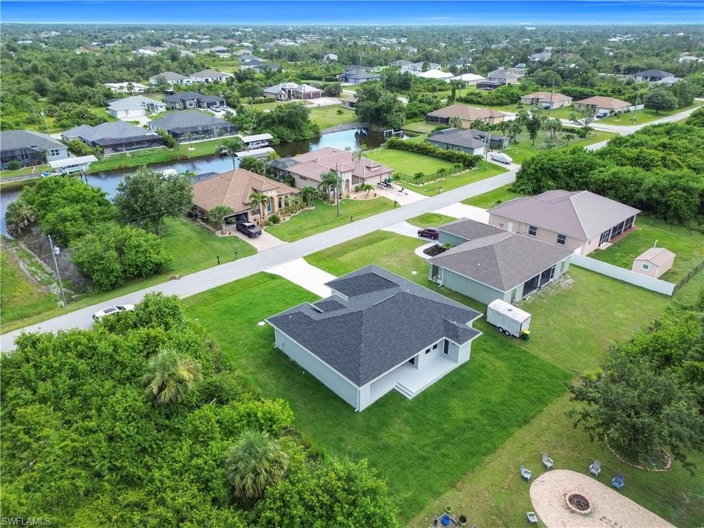 9333 Hialeah TER PORT CHARLOTTE, FL 33981