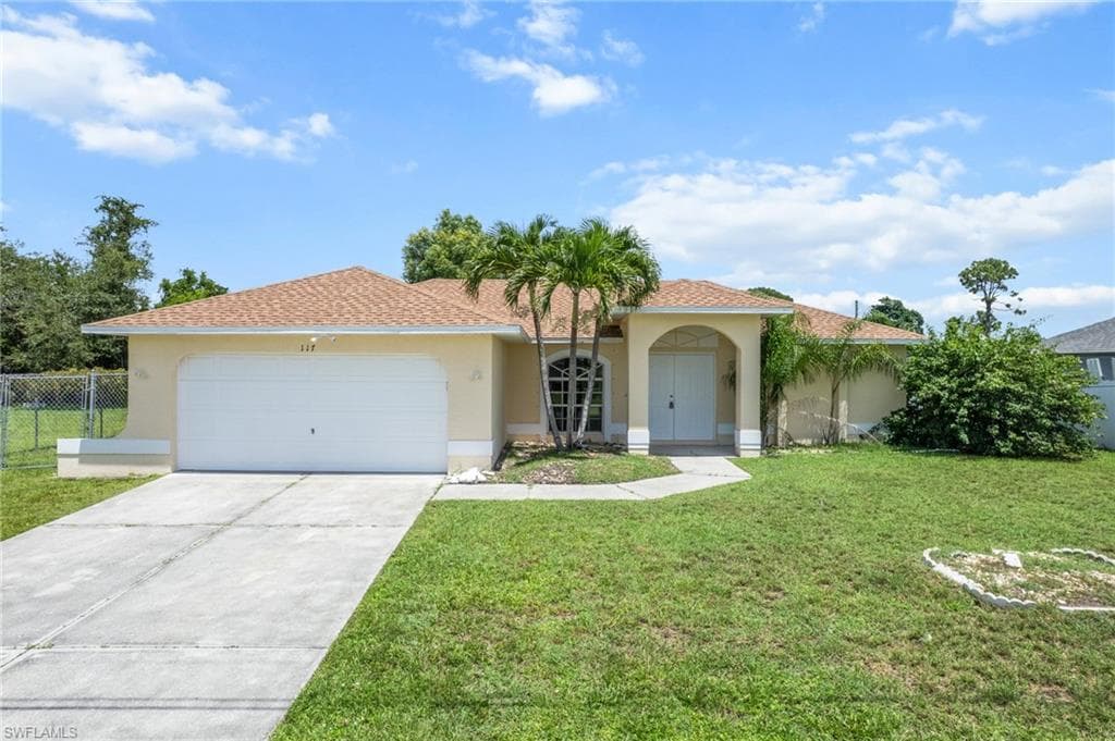 117 SE 10th TER CAPE CORAL, FL 33990