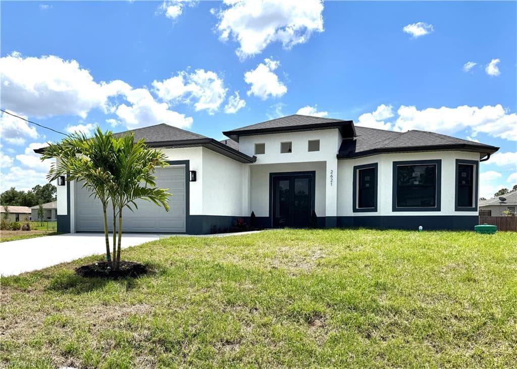 2621 42nd ST W LEHIGH ACRES, FL 33971