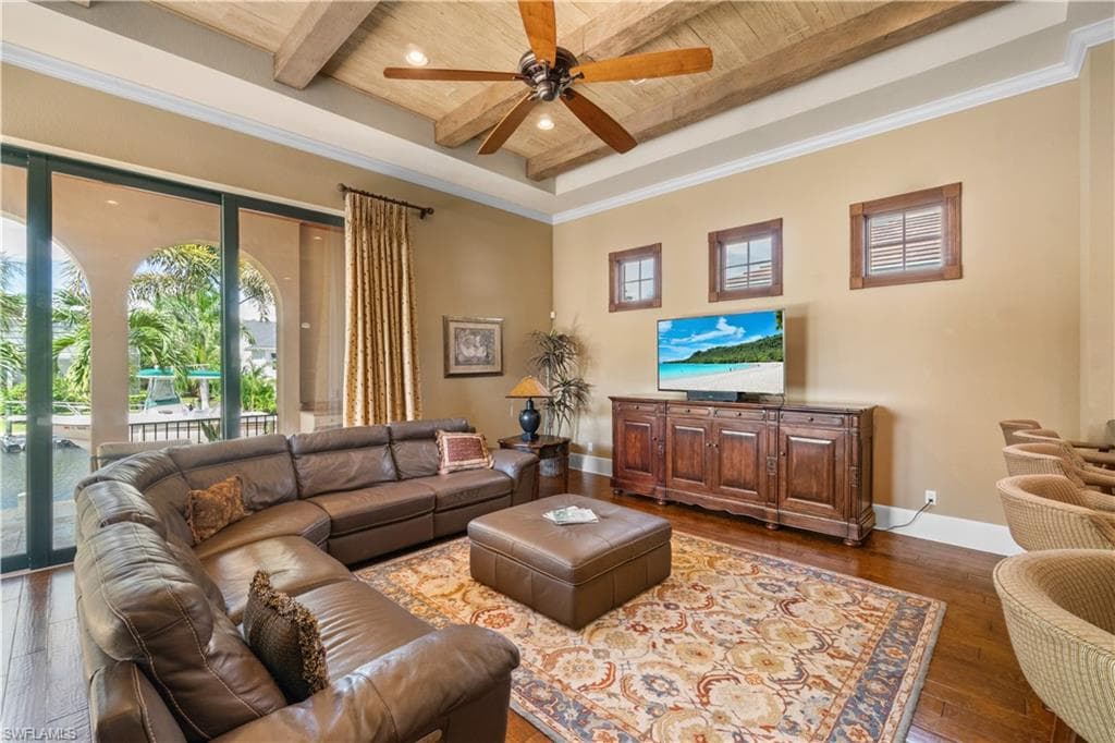 611 18th AVE S NAPLES, FL 34102
