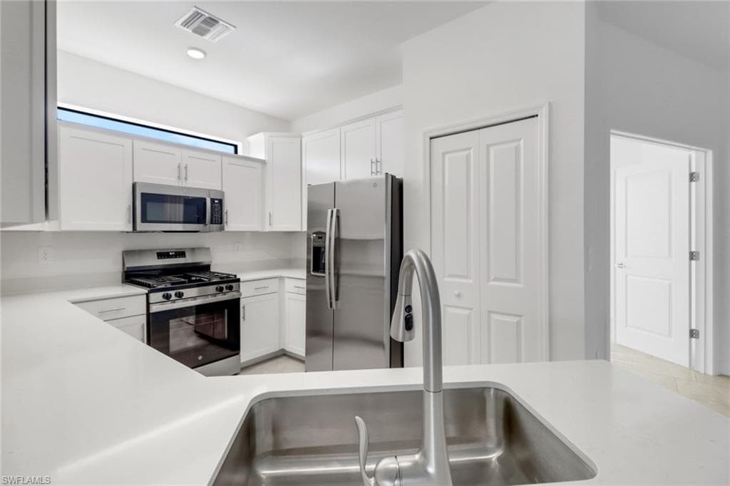 19596 Hinkley DR ESTERO, FL 33928