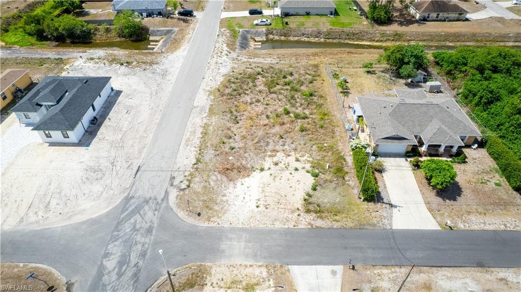 2701 15th ST SW LEHIGH ACRES, FL 33976