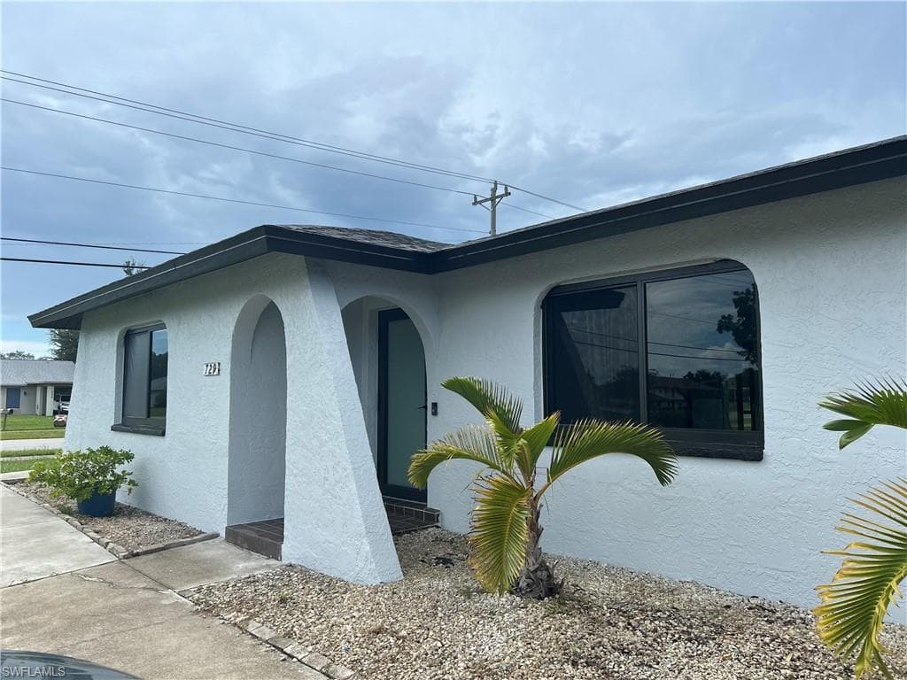 729 SW 46th ST CAPE CORAL, FL 33914