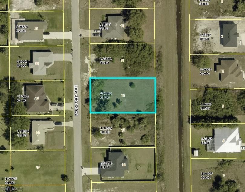 431 Pickford AVE LEHIGH ACRES, FL 33974
