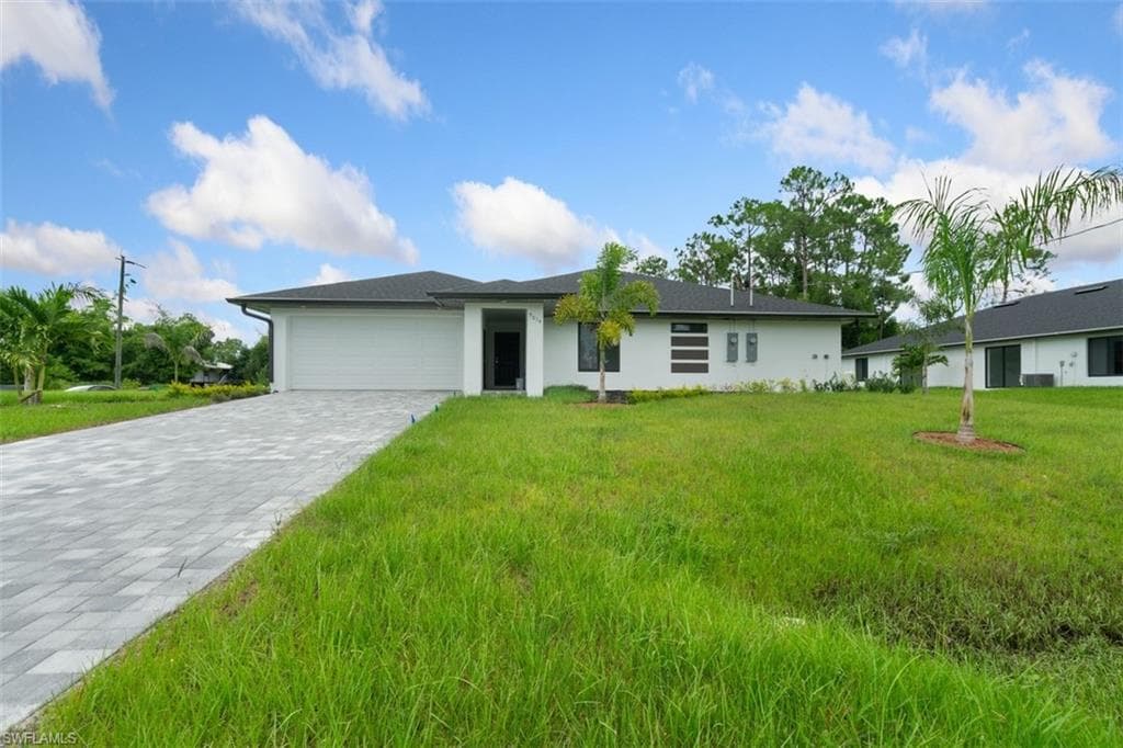 5014 28th ST SW LEHIGH ACRES, FL 33973