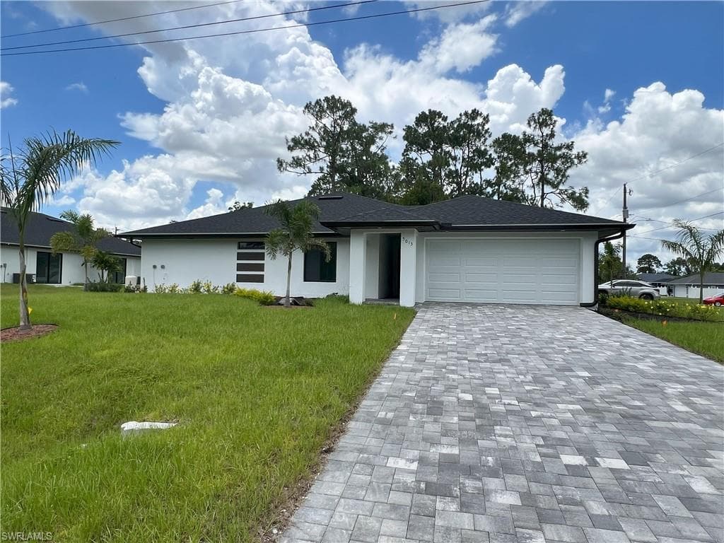 5015 27th ST SW LEHIGH ACRES, FL 33973