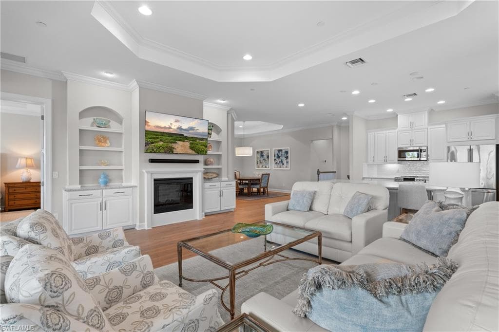 9657 Montelanico LOOP 201 NAPLES, FL 34119