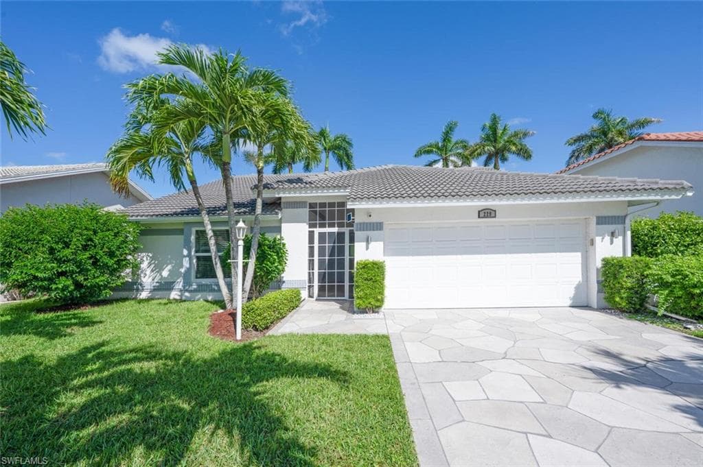 229 Countryside DR NAPLES, FL 34104