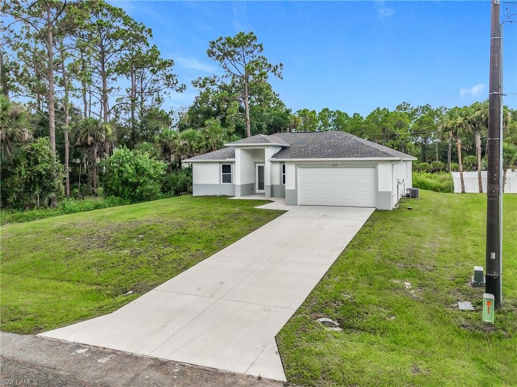 1014 Lockwood ST LABELLE, FL 33935