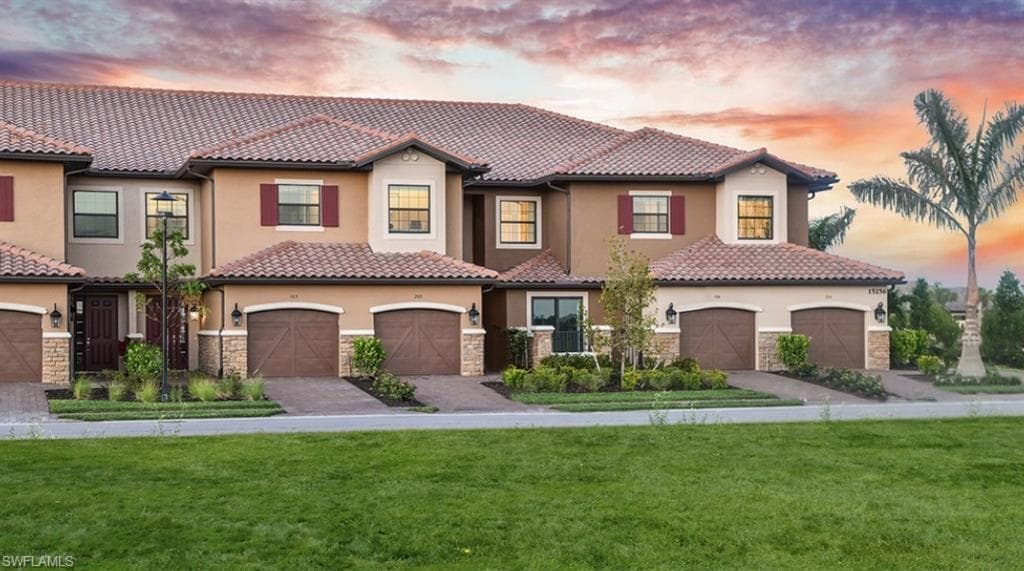 15315 Lucerna ST 203 NAPLES, FL 34114