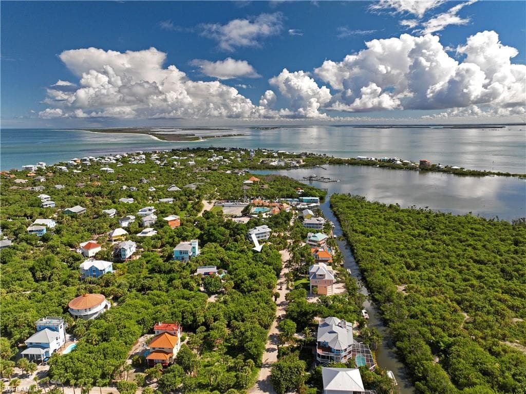 4431 Schooner DR Upper Captiva, FL 33924