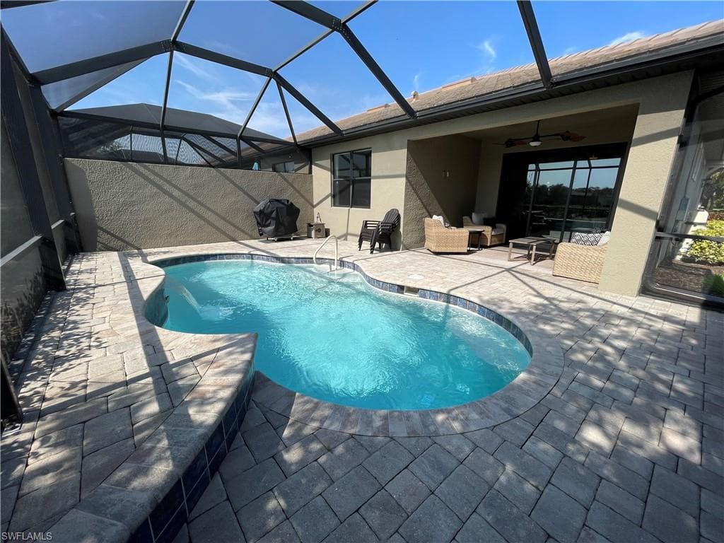 7631 Jacaranda LN NAPLES, FL 34114