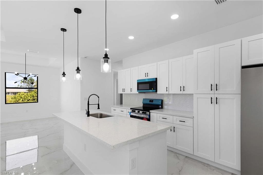 1024 Harwood AVE S LEHIGH ACRES, FL 33974