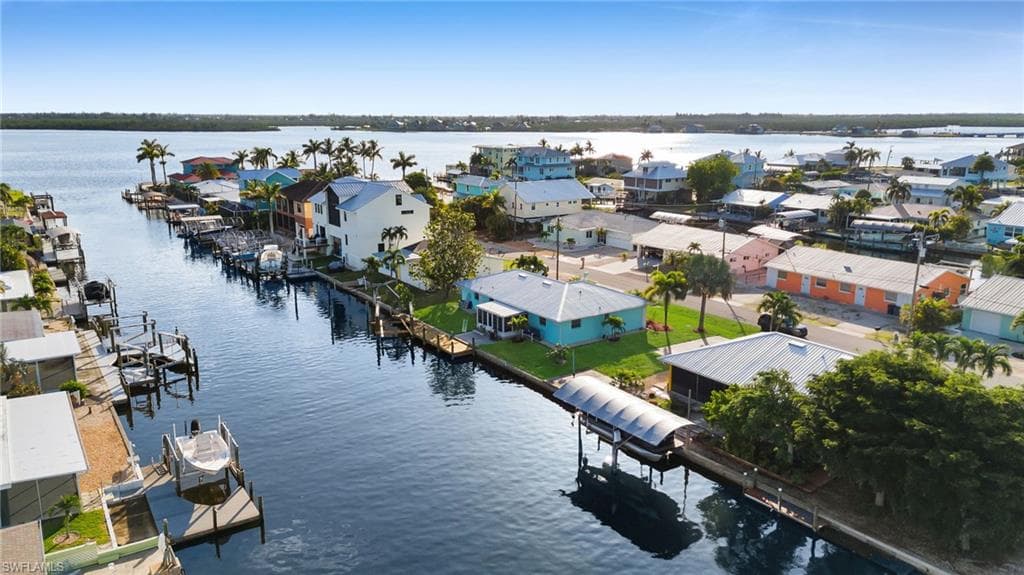 2758 Bruce ST MATLACHA, FL 33993
