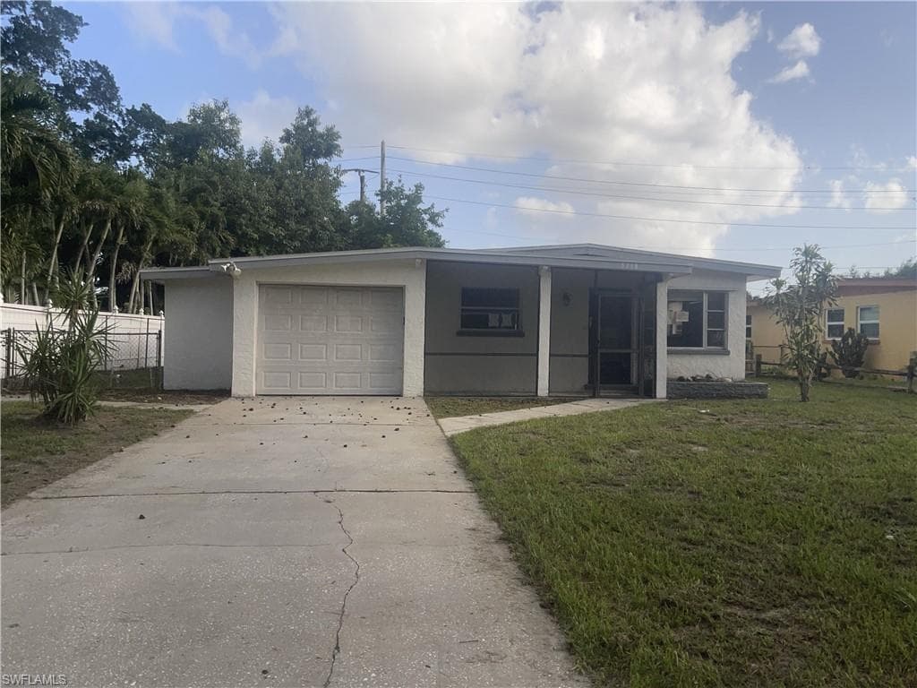 3138 2nd ST FORT MYERS, FL 33916