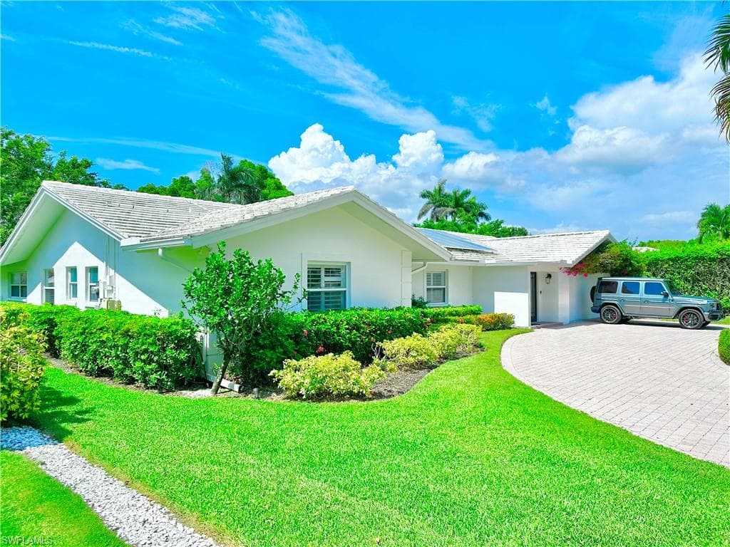 675 Regatta RD NAPLES, FL 34103