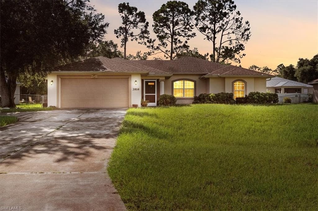 3914 S Chamberlain BLVD NORTH PORT, FL 34286