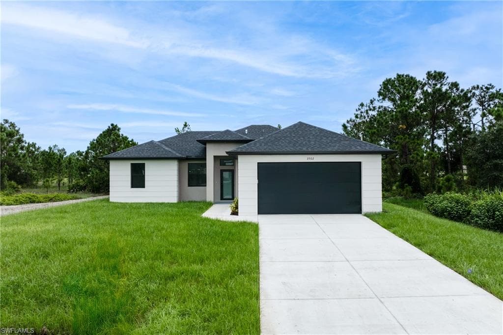 3502 28th ST SW LEHIGH ACRES, FL 33976