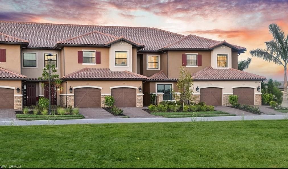 15319 Lucerna ST 104 NAPLES, FL 34114