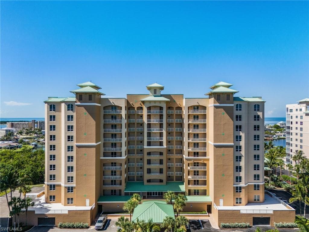 4182 Bay Beach LN 743 FORT MYERS BEACH, FL 33931